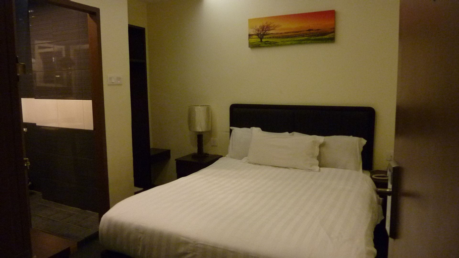 Bedroom 13