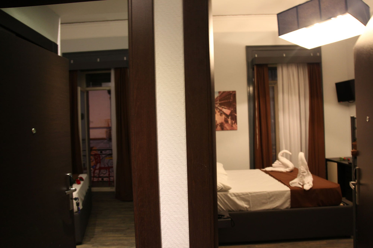 Bedroom 3, Dolce Vita Rooms & Breakfast, Napoli