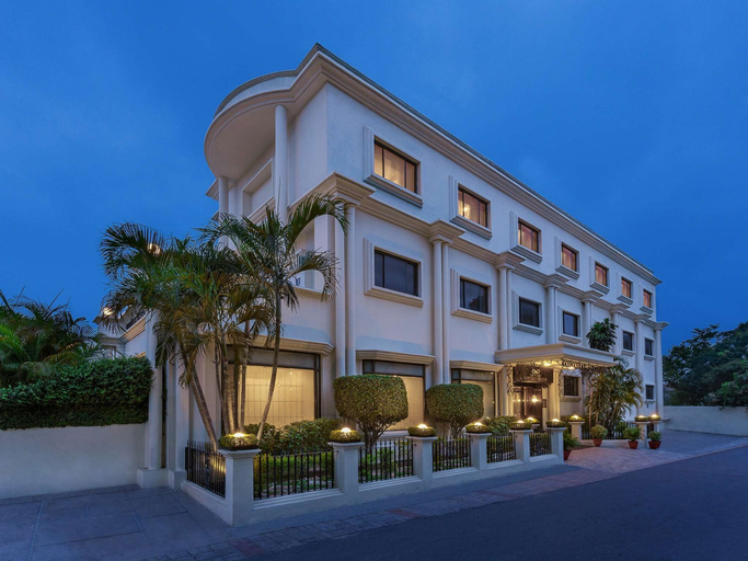 Exterior & Views 2, La Place Sarovar Portico, Lucknow, Lucknow