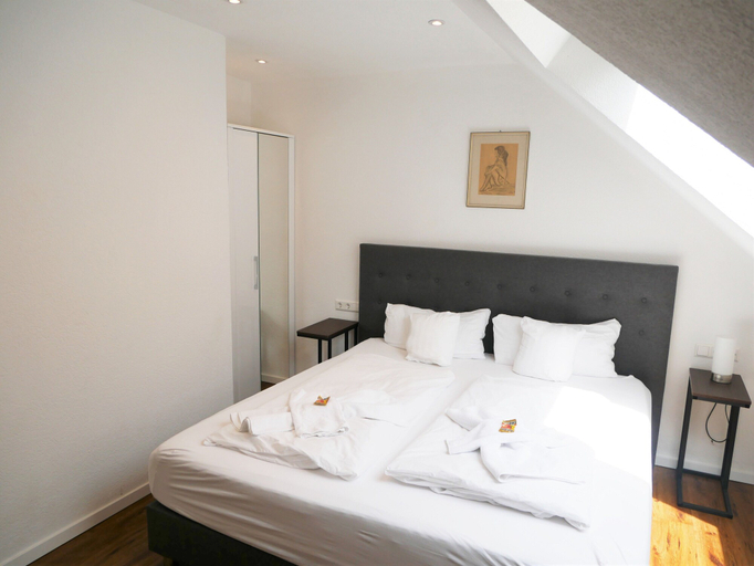 Bedroom 2, Hotel Phoenix, Karlsruhe