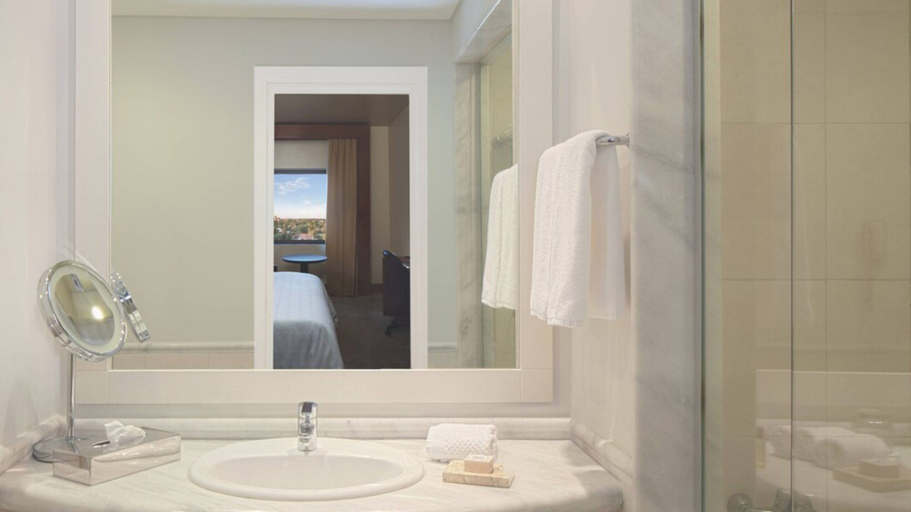 Bathroom 5, Sheraton Asuncion Hotel, Asunción
