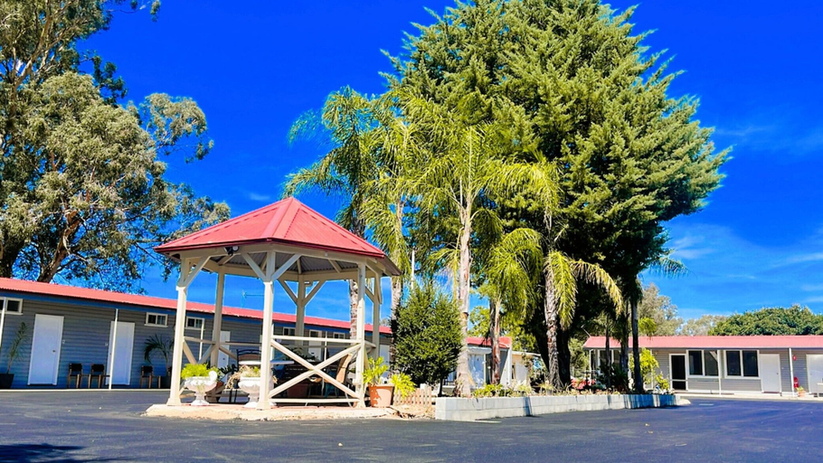 Exterior & Views 2, Seven Inn, Wagga Wagga - Pt A