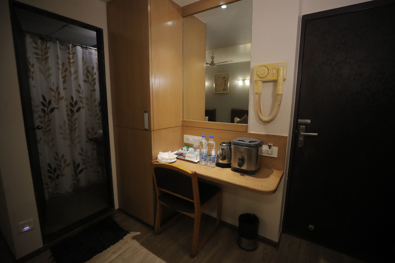 Bathroom 3, Hotel The Excellency, Surat