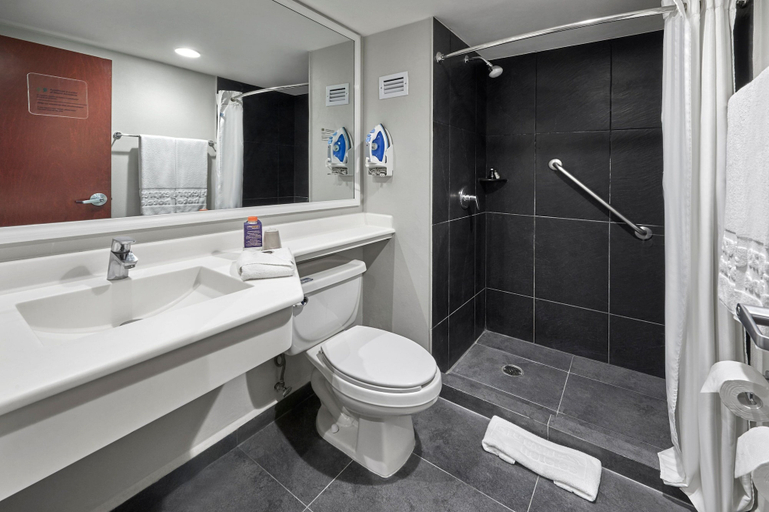 Bathroom 3, City Express by Marriott San Luis Potosí Zona Industrial, San Luis Potosí