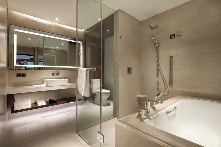 Bathroom 4, Hilton Garden Inn Lijiang, Lijiang