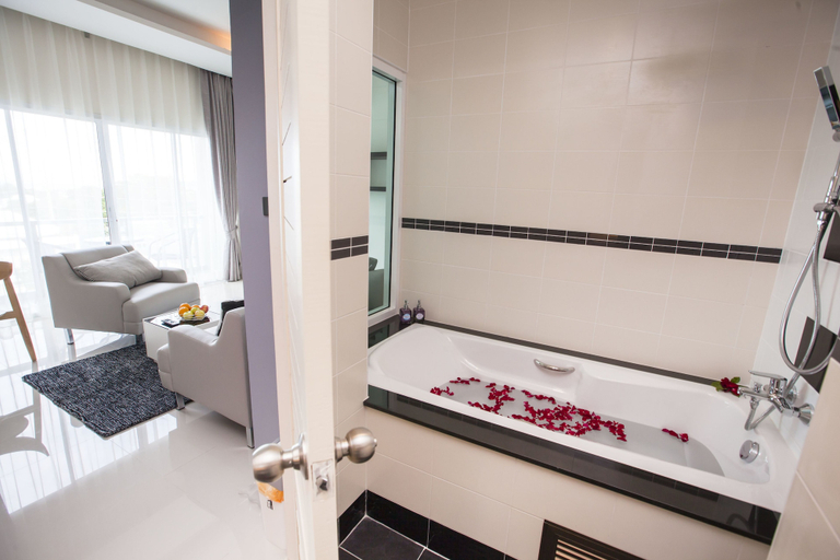 Bathroom 4, The Elysium Residence, Phuket Island