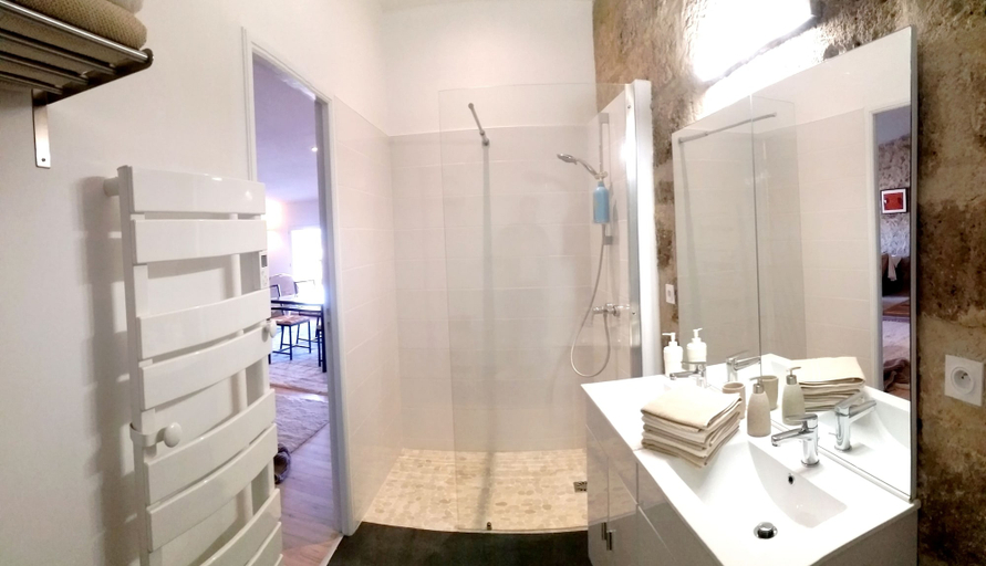 Bathroom, Aumes Sweet Home, Hérault