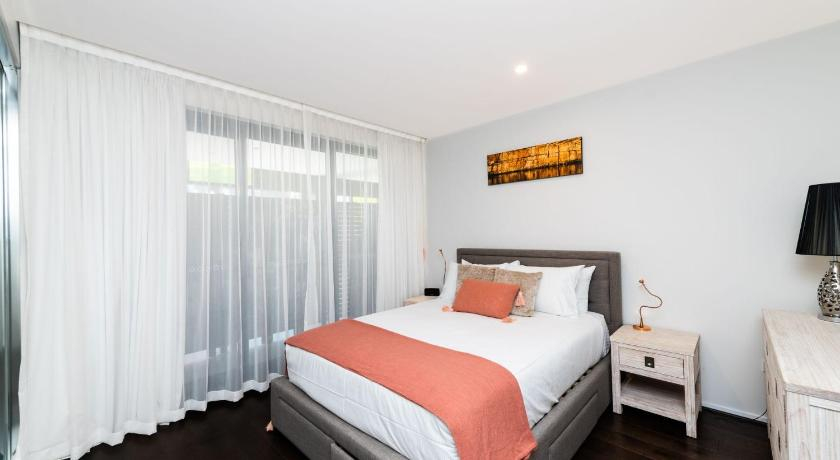 Accommodate Canberra - Northshore, Fyshwick