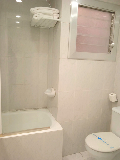 Bathroom 4, Hotel 153, Barcelona