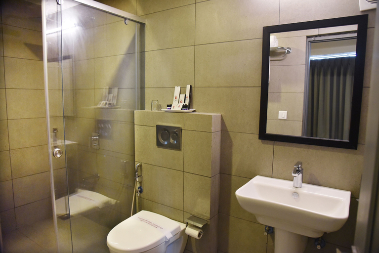Bathroom 5, Ginger Ahmedabad RTO Circle, Ahmadabad