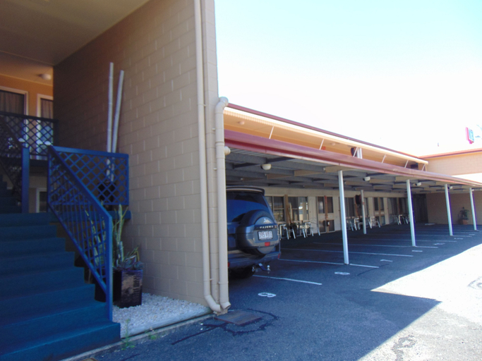 Exterior & Views 2, Rockhampton Court Motor Inn, Rockhampton