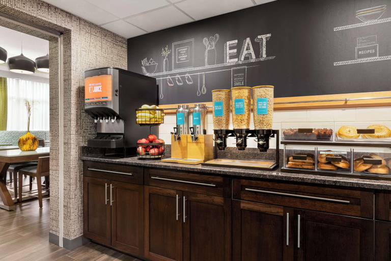 Food & Drinks 5, Hampton Inn Quakertown, Bucks