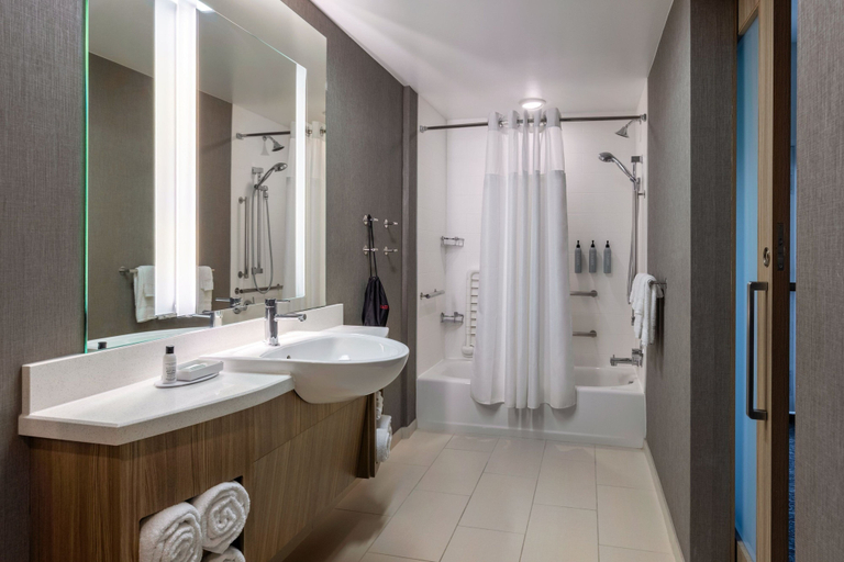 Bathroom 4, SpringHill Suites by Marriott Amelia Island, Nassau
