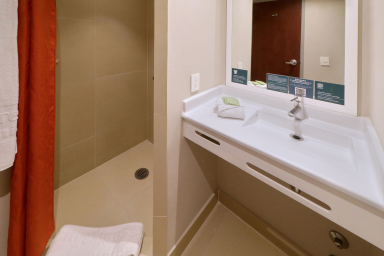 Bathroom 4, City Express Junior by Marriott Tijuana Otay, Tijuana
