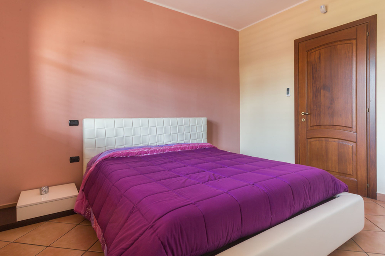 Bedroom 3, Anaelehouserooms LTB, Oristano