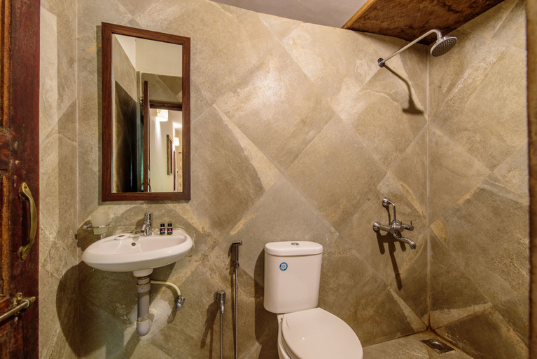 Bathroom 4, Little India Beach Cottages, North Goa