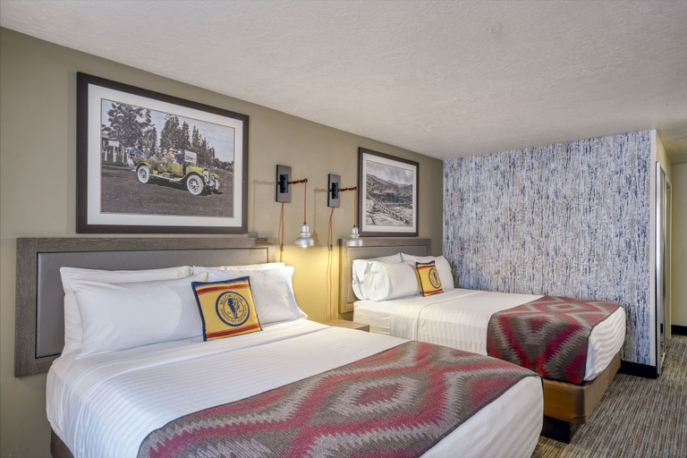 Bedroom 4, Yellowstone Park Hotel, Gallatin