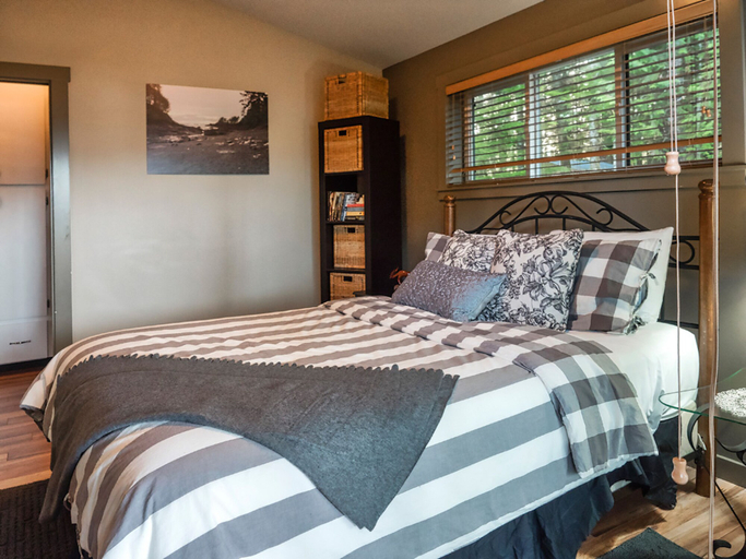 Bedroom 3, The Great Escape Secluded with Hot Tub, Capital