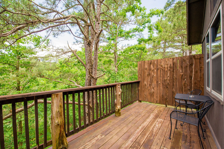 Others 5, Eureka Springs Treehouses, Hobbit Caves & Castles, Carroll