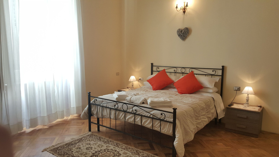 Bedroom 3, Garden Suite, Genova