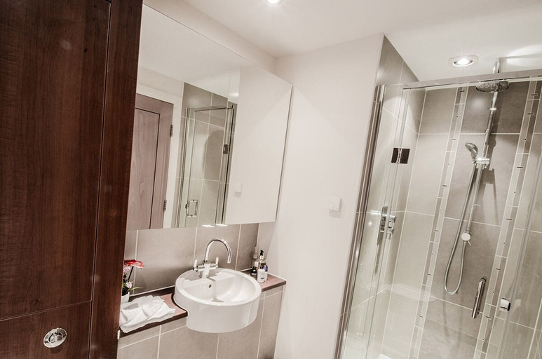 Bathroom 4, Orange Apartments-Kepplestone, Aberdeen