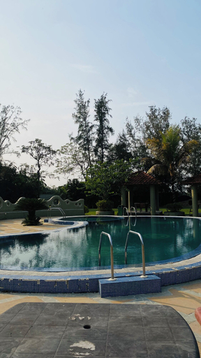 Sport & Beauty, Breathing Earth, South 24 Parganas