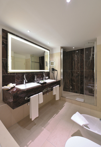 Bathroom 5, Best Western Premier Parkhotel Kronsberg, Region Hannover