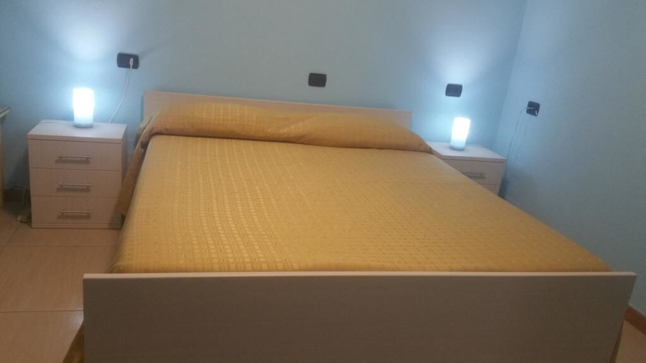 Bedroom 5, Bar Centrale Zichella, Avellino