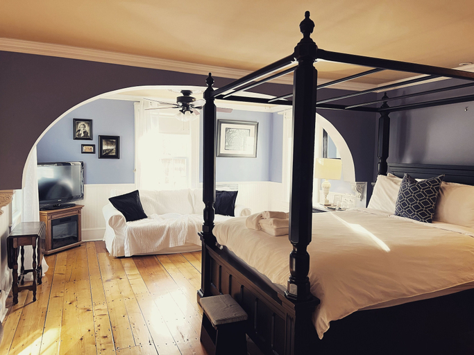 Bedroom 3, Lee Farm Inn, Memphrémagog
