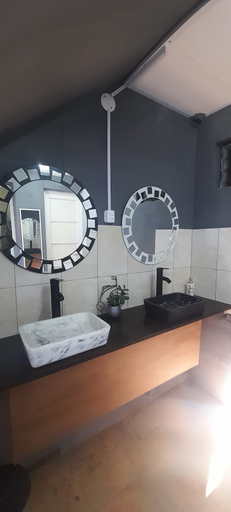Bathroom, Pequeña Estacion B&B, Capital
