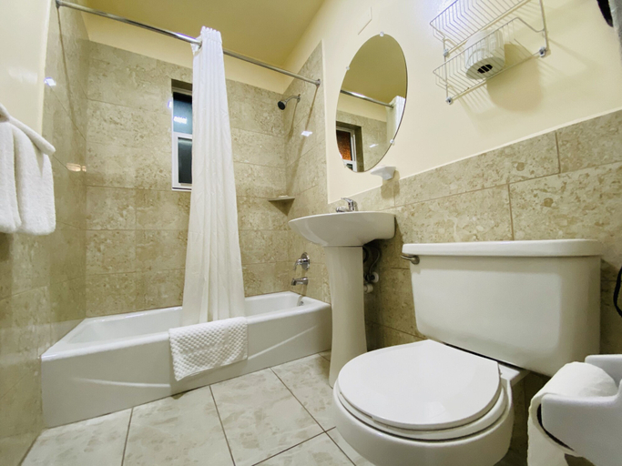 Bathroom 3, A1A Super Inn, Volusia