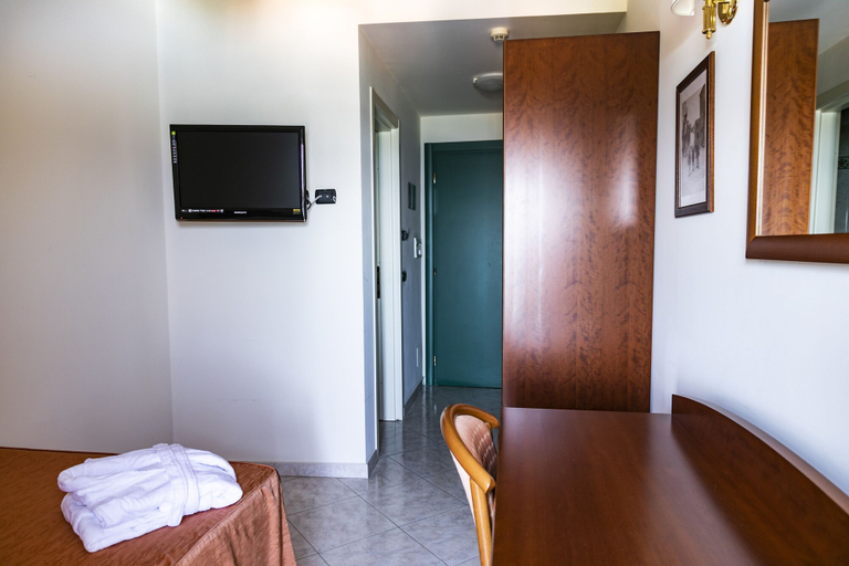 Bedroom 3, Hotel Za' Maria, Messina