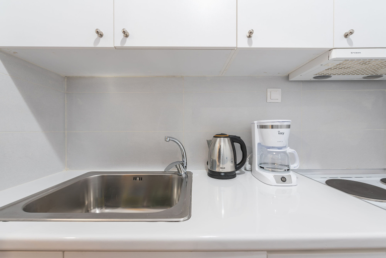 Others 4, Apartment at Megaro Mousikis metro station 1bed 2 pers, Attica