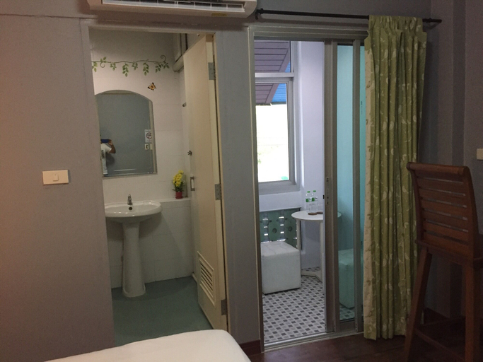 Bedroom 3, Nawaporn Place Guesthouse, Phuket Island