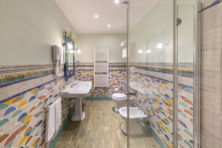 Bathroom 4, Villa Castiglione, Florence