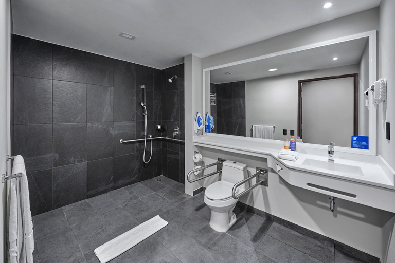 Bathroom 4, City Express by Marriott Ciudad de México Tlalpan, Mexico City