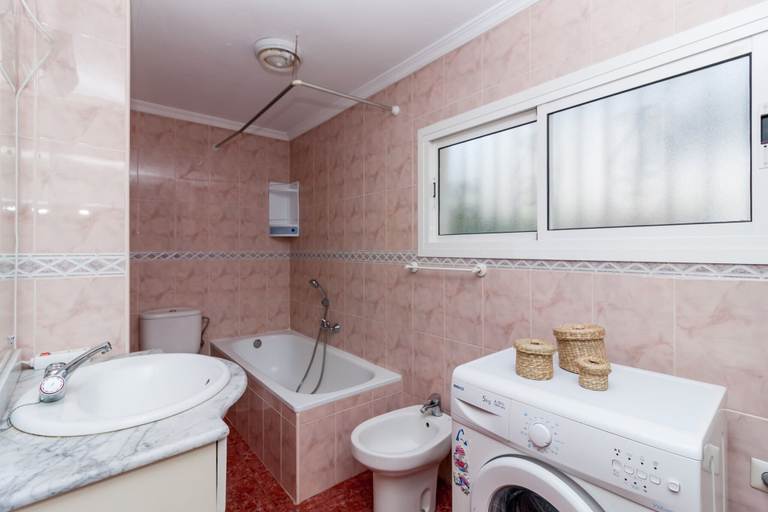 Bathroom 4, Apartamento Catherine Marbella Canovas, Málaga