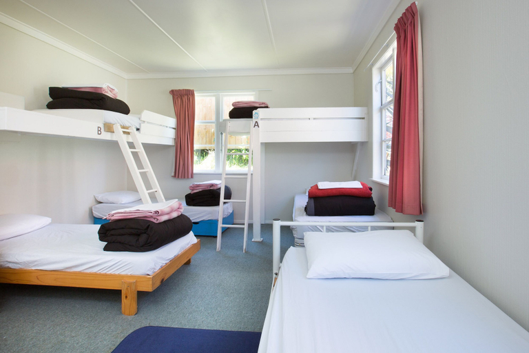 Bedroom 3, LKNZ Lodge & Cafe, Ruapehu