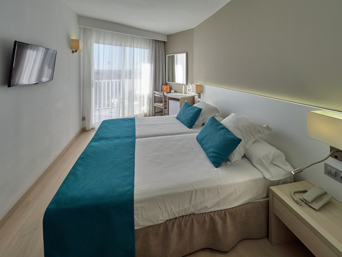 Bedroom 4, BQ Delfín Azul Hotel, Baleares