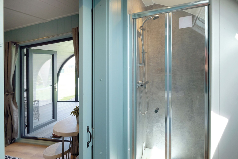 Bathroom 4, Ocean View 4 - 1 Bed Pod - Llanrhidian, Swansea