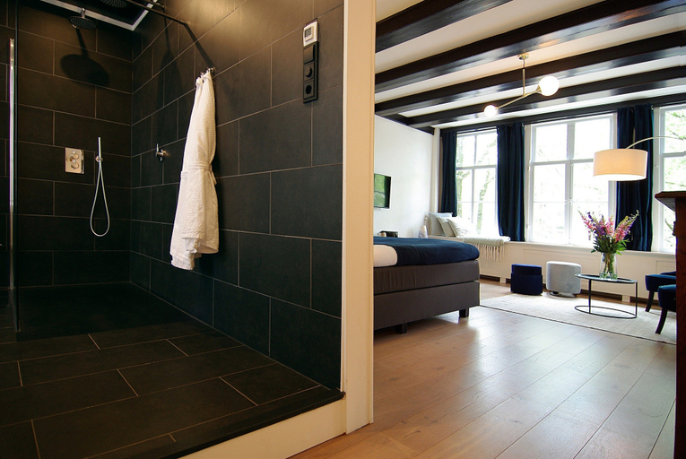 Bathroom 4, 1637 Historic Canal View Suites, Amsterdam