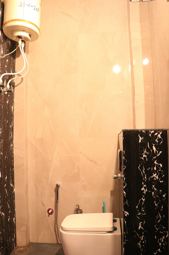 Bathroom 3, Hotel Rajat Residency, Bijnor