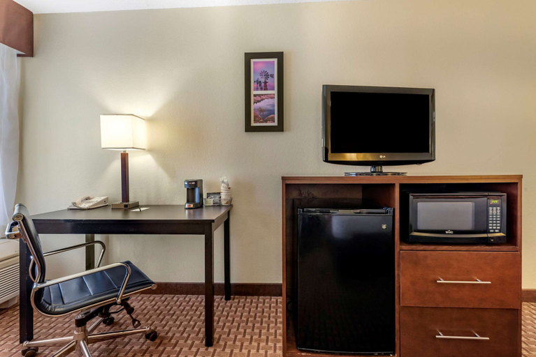 Others 5, Comfort Inn & Suites Warsaw near US-30, Kosciusko