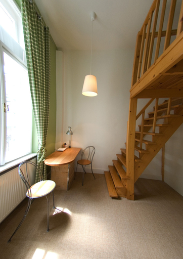 Others 5, Opera Theater Apartment, Budapesti
