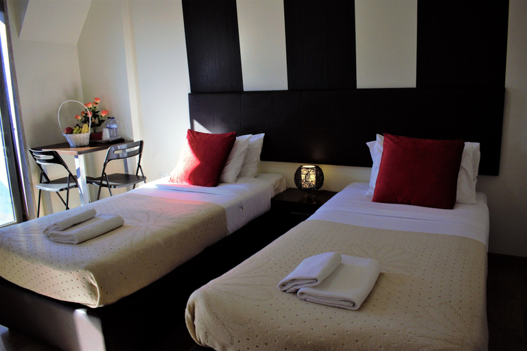 Bedroom 4, Universo Romântico Guesthouse & Spa, Lisbon