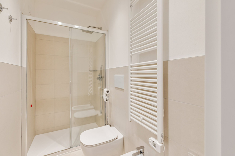 Bathroom 4, Oriana Homèl Udine, Udine