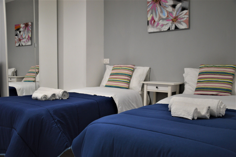 Bedroom 4, B&B Acquamarina, Salerno