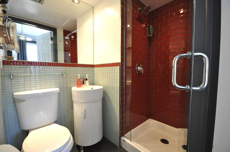 Bathroom 4, Swiss Hotel, Ottawa