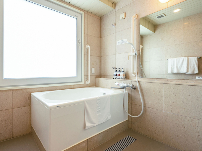 Bathroom 5, Toyoko Inn Chubu International Airport No.1, Tokoname