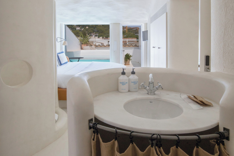 Bathroom 5, Isabella's Llafranc, Girona